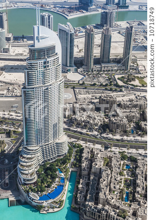 Address Hotel in the downtown Dubai area overlooks the famous da 10718749