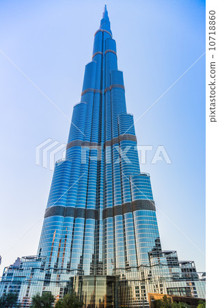 View on Burj Khalifa, Dubai, UAE, at night 10718860