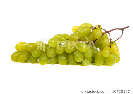 Bunch of Green Grapes laying isolated 10720107