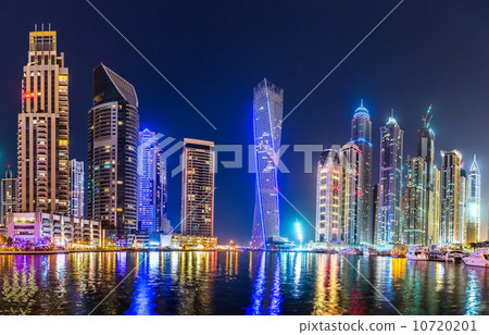 Dubai Marina cityscape, UAE Dubai Marina cityscape, UAE 10720201
