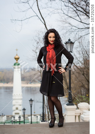 Portrait Of Young Smiling Beautiful Woman Portrait Of Young Smiling Beautiful Woman 10720208