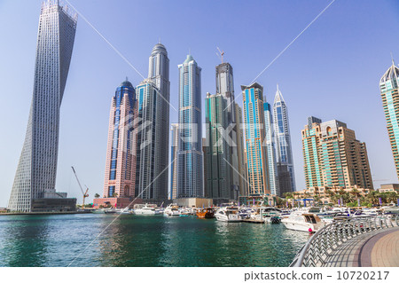 Dubai Marina cityscape, UAE Dubai Marina cityscape, UAE 10720217