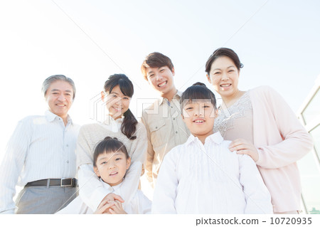 三代家庭 三代家庭 10720935