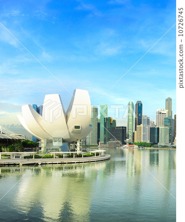 Modren Singapore architecture 10726745