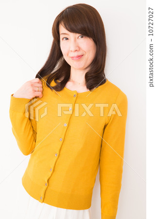 肖像中間婦女 肖像中間婦女 10727027