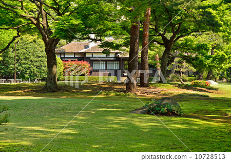 TAROKA Yato Garden · Large lawn garden and main building 10728513