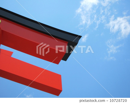 Red torii Red torii 10728720