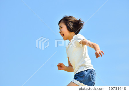 跑在藍天的女孩 跑在藍天的女孩 10731648