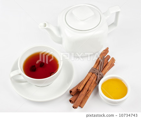 berries  tea 10734743