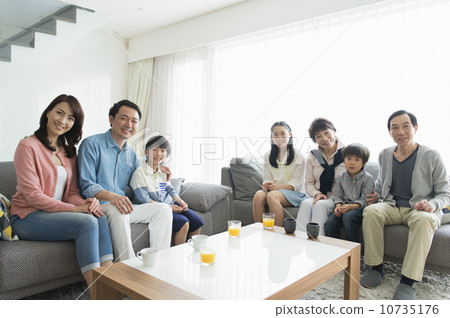 Three generation family 10735176