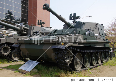 74公式自行式105毫米榴彈砲 10738271