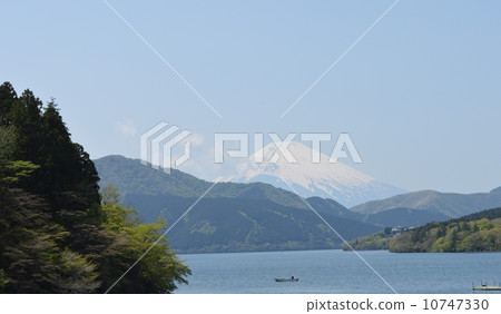 蘆之湖和富士山』 10747330