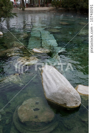 Turkish World Heritage Site Pamukkale Hot Springs Turkish World Heritage Site Pamukkale Hot Springs 10748091