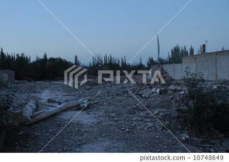 Kucha, Uighur Autonomous Region, China 10748649