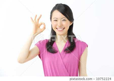 OK · Young lady 10752224