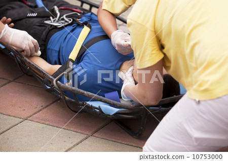 First aid training First aid training 10753000