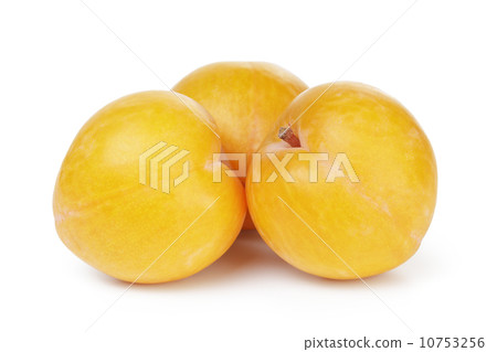 three yellow plums 10753256