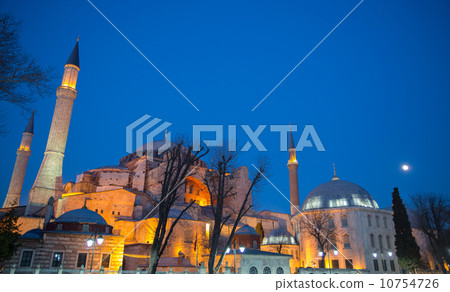 Hagia Sophia at sunset 10754726
