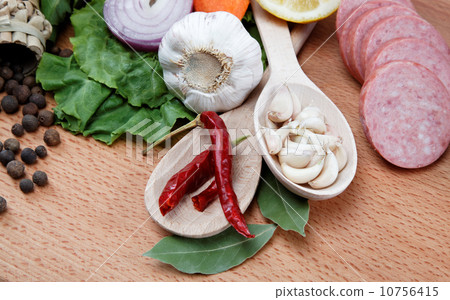 Healthy food. Fresh vegetables and fruits on a wooden table. Healthy food. Fresh vegetables and fruits on a wooden table. 10756415