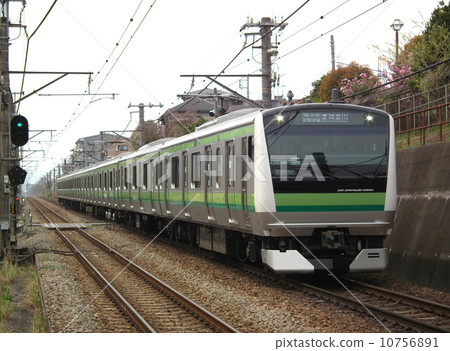 橫濱線E233系列Kobuchi站 橫濱線E233系列Kobuchi站 10756891