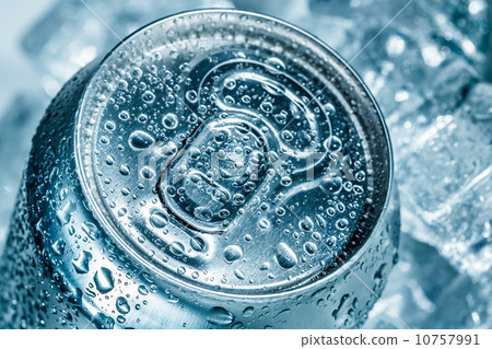 Can on ice 10757991