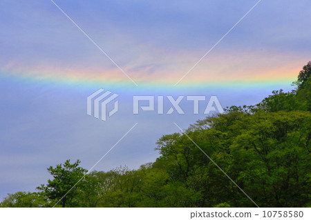 Horizontal Arc Horizontal Arc 10758580