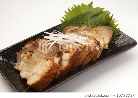 roasted pork fillet roasted pork fillet 10758757