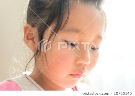 4 year old girl 4 year old girl 10760140