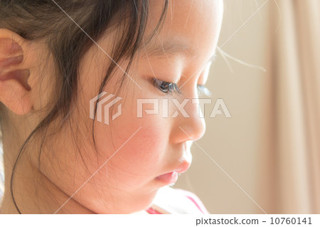 4 year old girl 4 year old girl 10760141