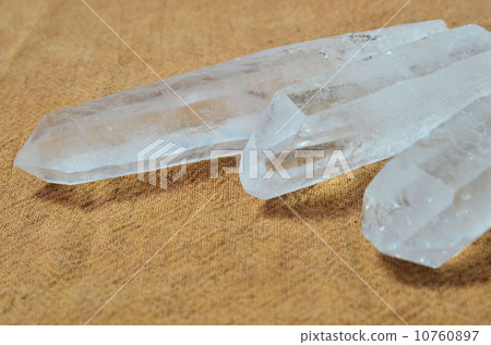 水晶 10760897