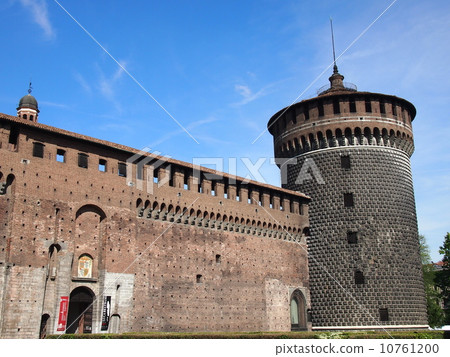 Sforzesco castle 10761200