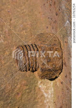 deep rust on screw 10763254