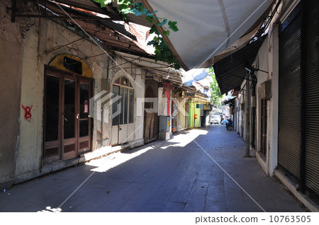 Closed bazar in Pergamon, turkey 10763505