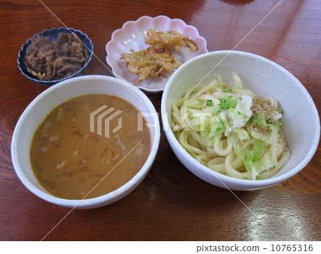 Yoshida Udon 10765316