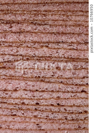 草莓口味年輪蛋糕特寫 - 烘焙食品 10766950