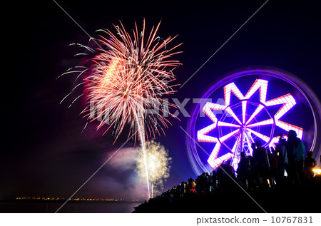 Fireworks 10767831