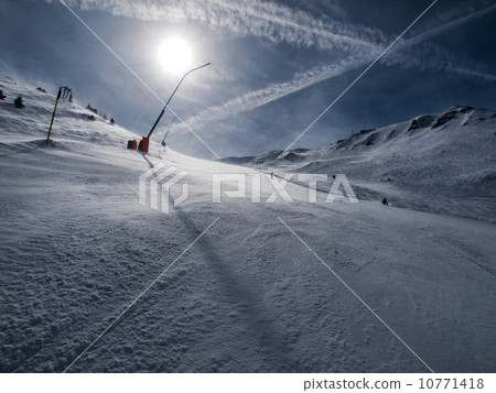 Snowmaker 10771418