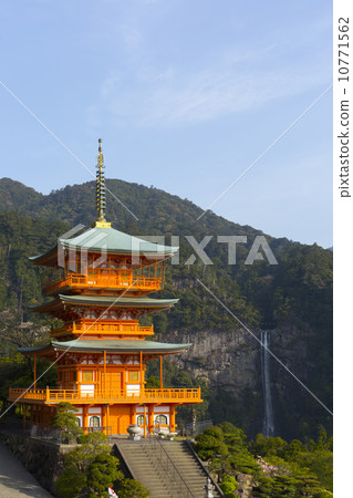 Aoeki Temple and Nachi Waterfall 10771562