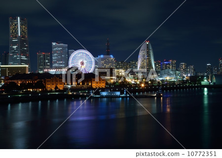 Minato Mirai night view 10772351