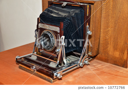 Former Hirose Photographer photography equipment 10772766
