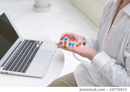 House of clay 10776653