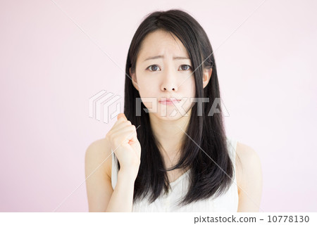 An angry woman 10778130