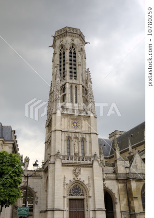 Saint Germain l'Auxerrois Church near Louvre Museum. Paris, France Saint Germain l'Auxerrois Church near Louvre Museum. Paris, France 10780259