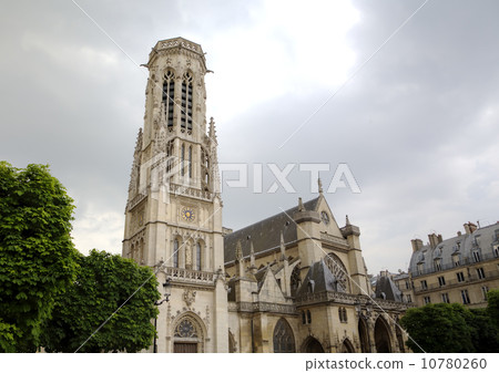 Saint Germain l'Auxerrois Church near Louvre Museum. Paris, France Saint Germain l'Auxerrois Church near Louvre Museum. Paris, France 10780260