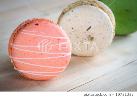 Assorted macaron 10781382