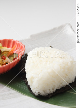 Triangle onigiri salt Triangle onigiri salt 10782348