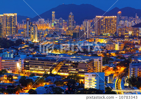 View of Downtown Kowloon Hongkong from the Beacon Hill. 10783343