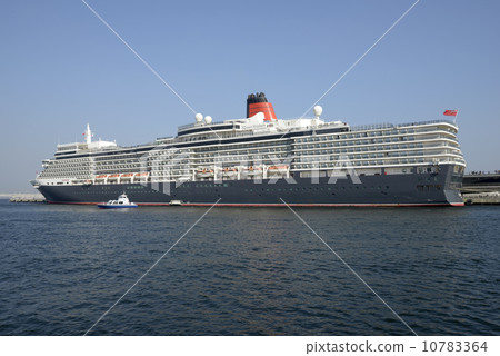 Queen Elizabeth 10783364