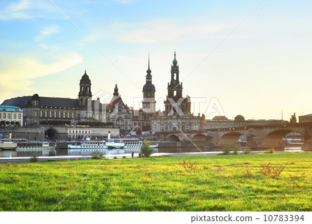 Dresden skyline 10783394