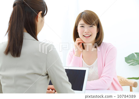 Business · customer service Business · customer service 10784389